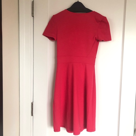 NWT- ZARA- V-neck dress - Picture 4 of 5